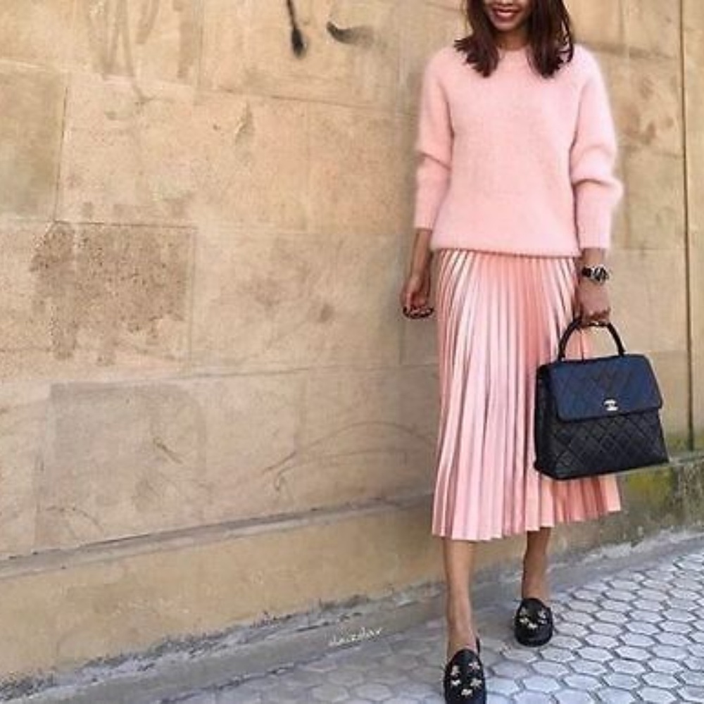 Pink metallic pleated skirt